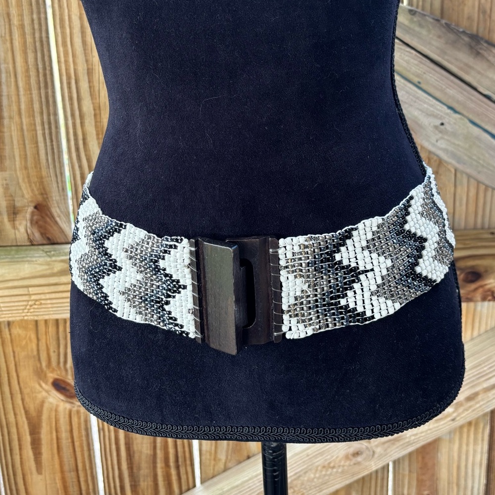Nocona Glass Bead Stretchy Wide Belt with Wooden Buckle Size 31”L